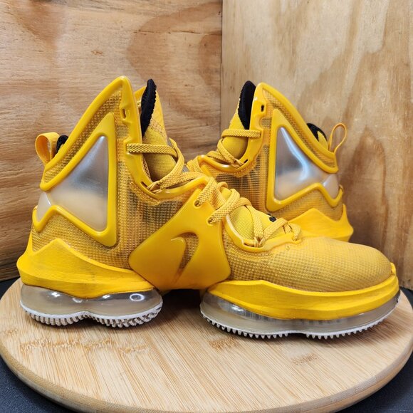 Nike LeBron James 19 Hard Hat Yellow Gold Basketball Shoes Sneakers - Picture 8 of 11